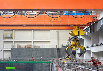 Garbage Grab Crane
