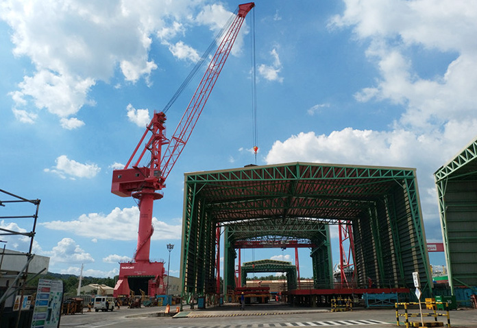 Level Luffing Portal Crane