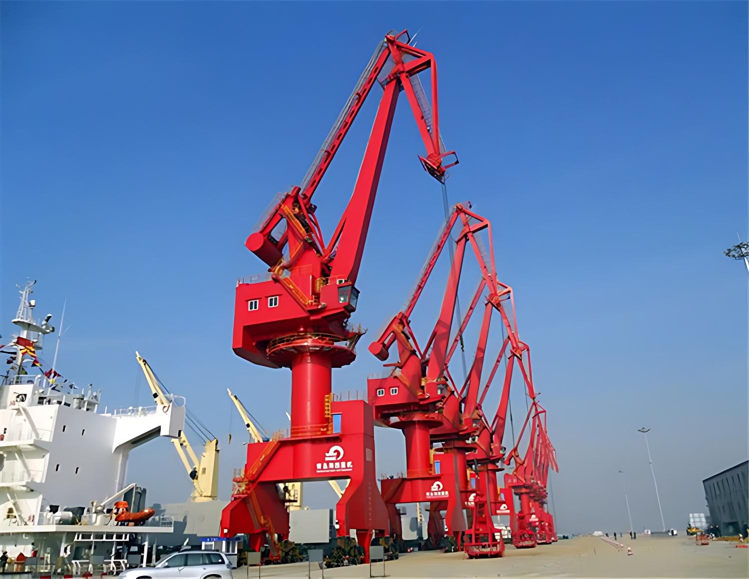 Port Cargo Crane