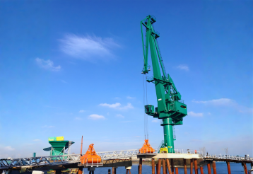 Fixed Floating Dock Crane