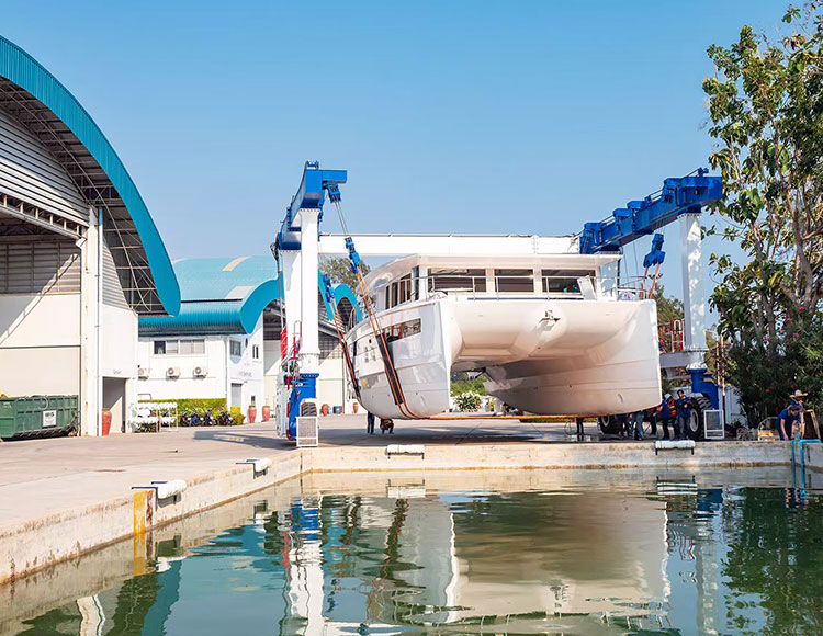 Mobile Boat Hoist -model BH 10~1000ton