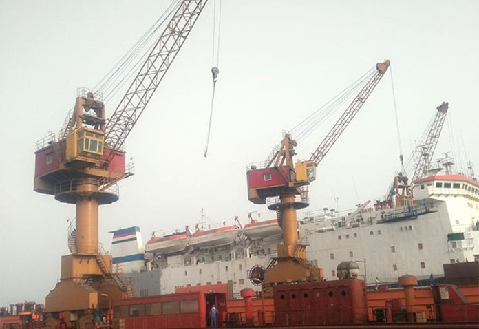 Floating Dock Crane
